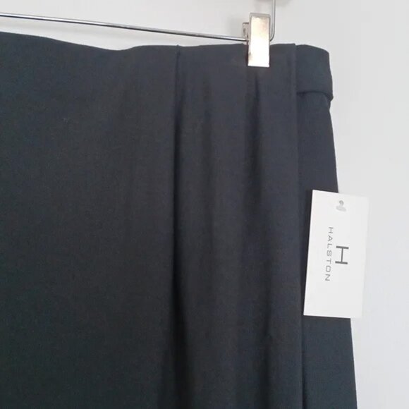 ✨3/$25✨  NWT - Halston Black Stretch Faux Wrap Skirt - M - Picture 3 of 8